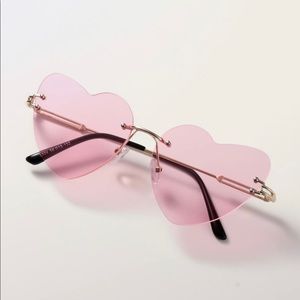super Fun Pink Heart Sunglasses New in Case